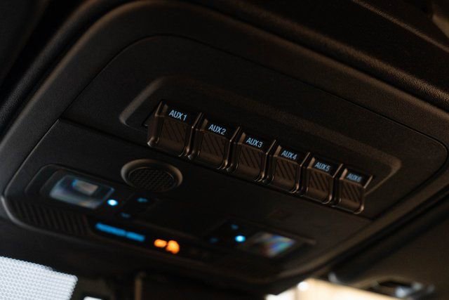 Used 2023 Ford Bronco Badlands image 38