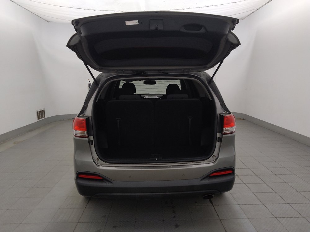 Used 2018 Kia Sorento FWD image 29