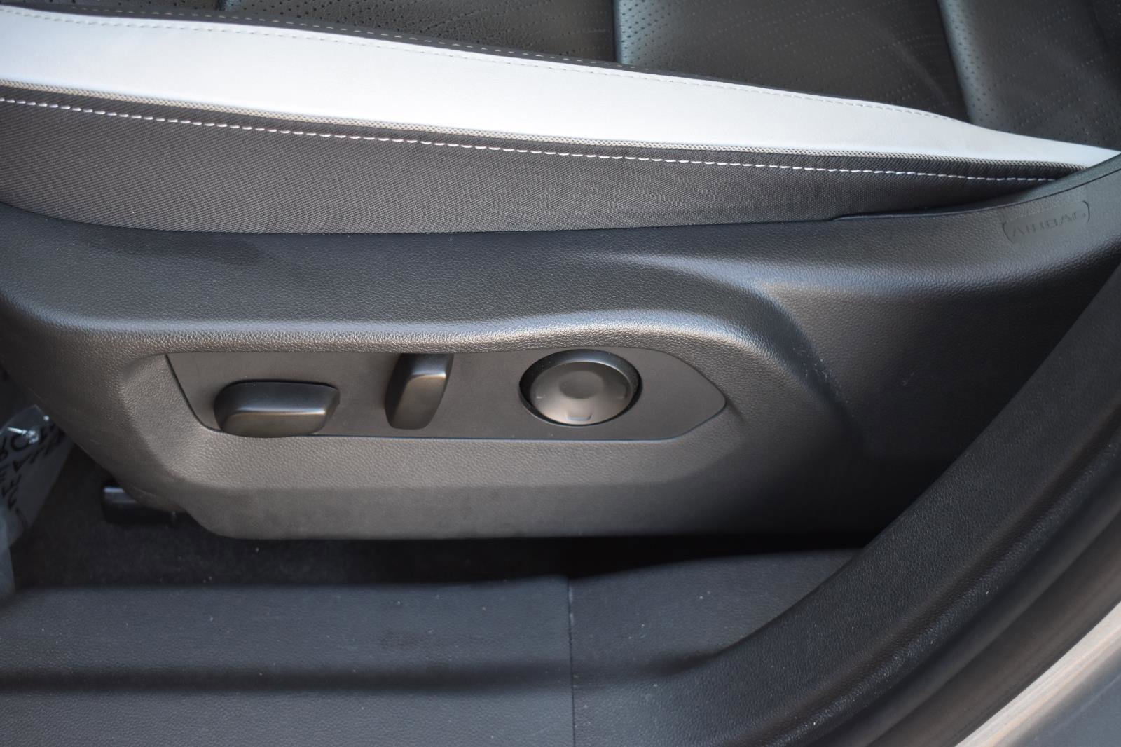 Used 2024 Buick Envision Sport Touring image 22