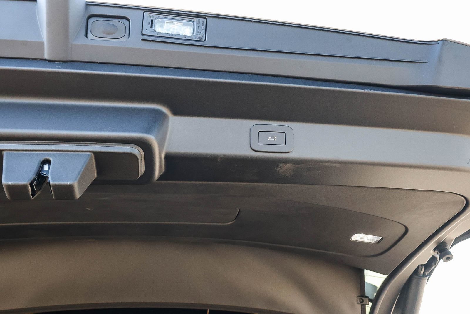 New 2026 Land Rover Range Rover Sport SE image 27