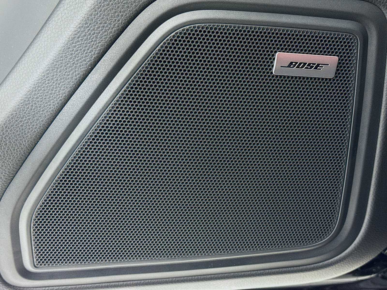 New 2026 Porsche Macan image 12