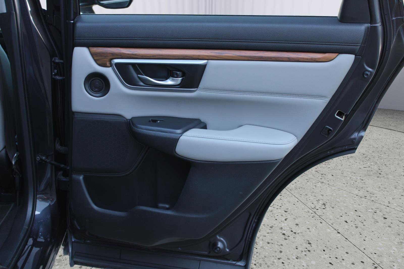 Used 2018 Honda CR-V EX-L image 41