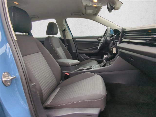 Used 2025 Volkswagen Jetta S image 23
