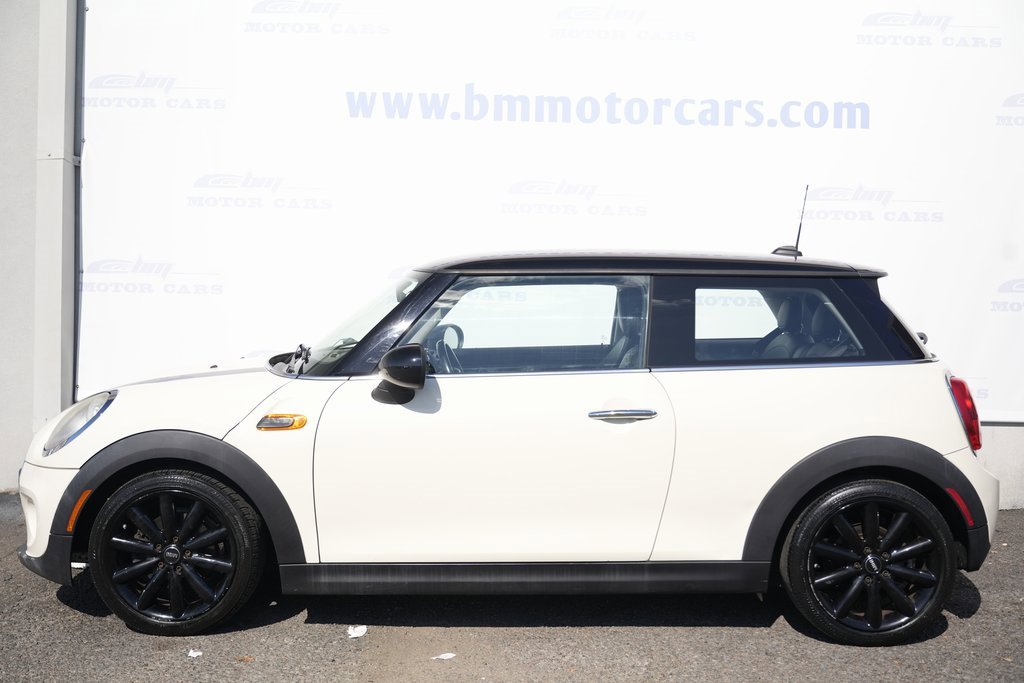 Used 2014 MINI Cooper 2-Door Hardtop image 8
