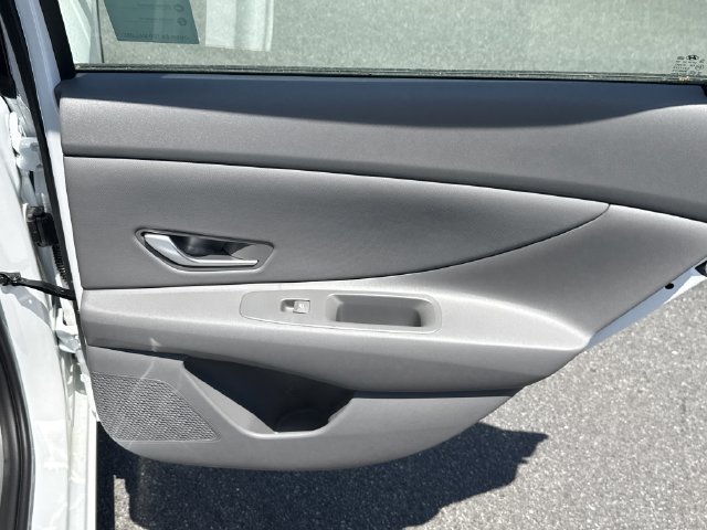 New 2026 Hyundai Elantra Sport FWD image 18
