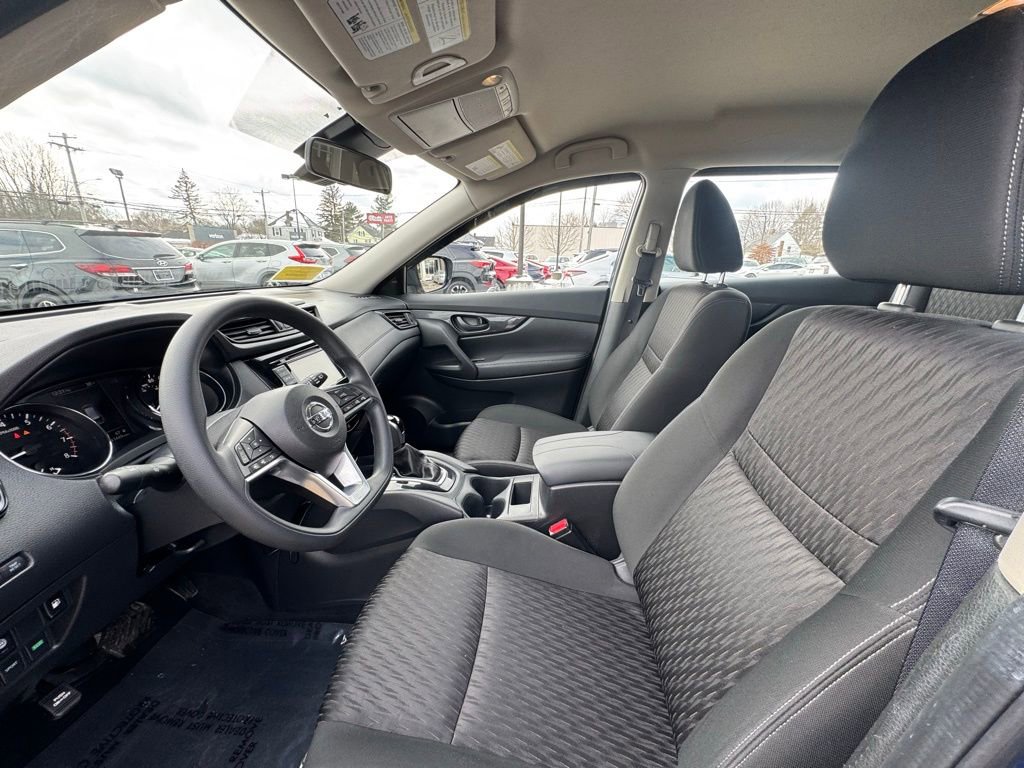 Used 2019 Nissan Rogue S image 21