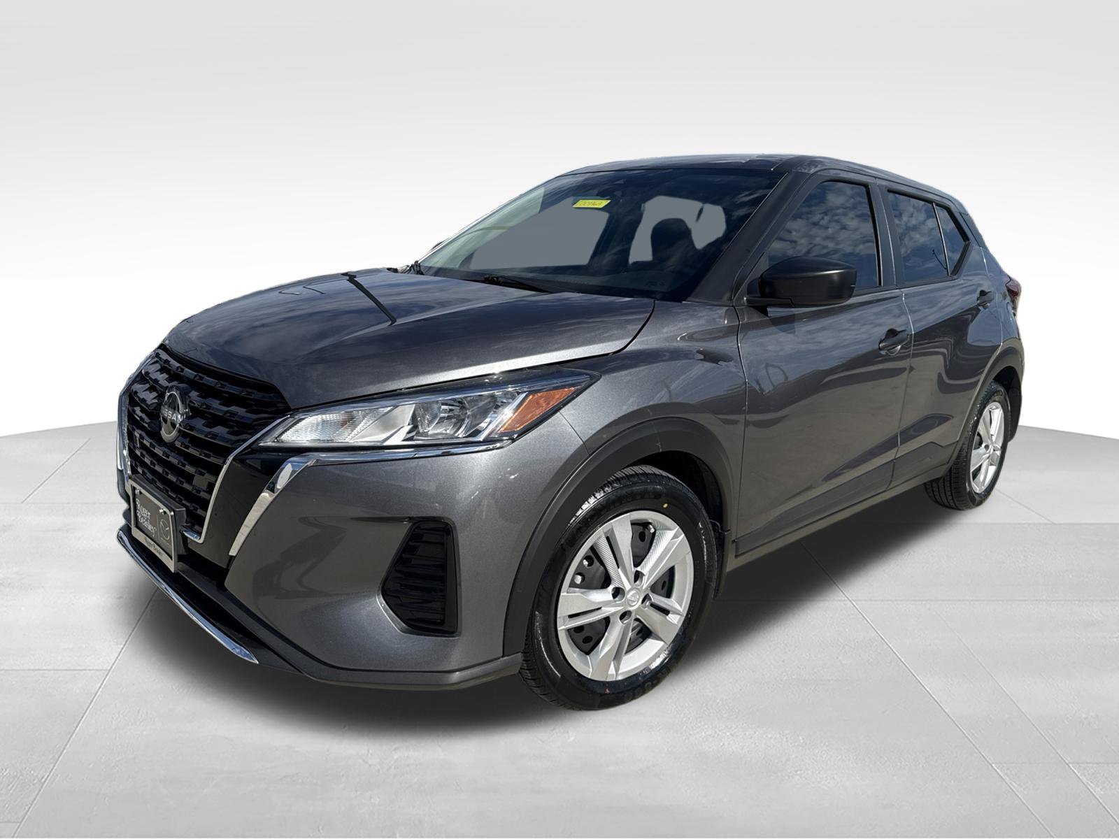 Used 2022 Nissan Kicks S