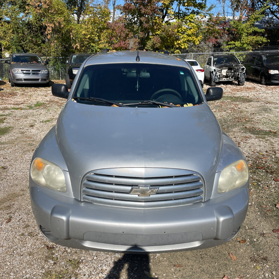 Used 2011 Chevrolet HHR LS image 2