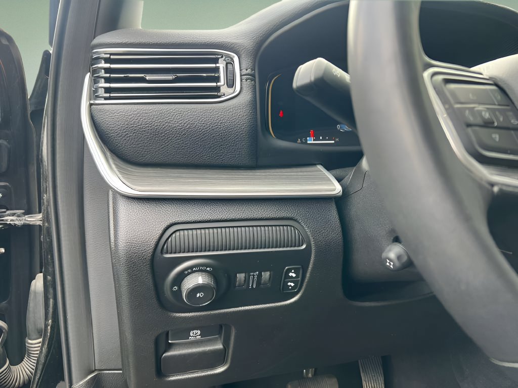 Used 2023 Jeep Wagoneer Series II AWD/4WD image 23