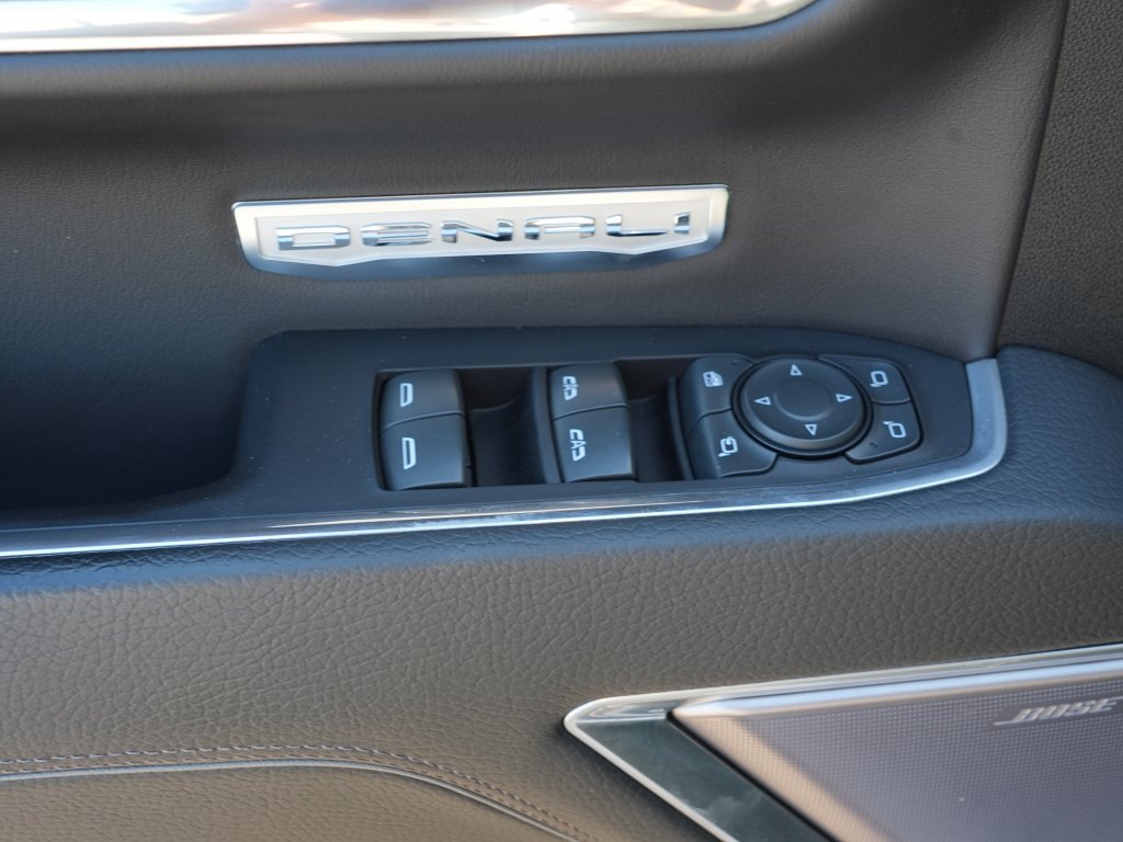 Used 2022 GMC Sierra 1500 Denali AWD/4WD image 19