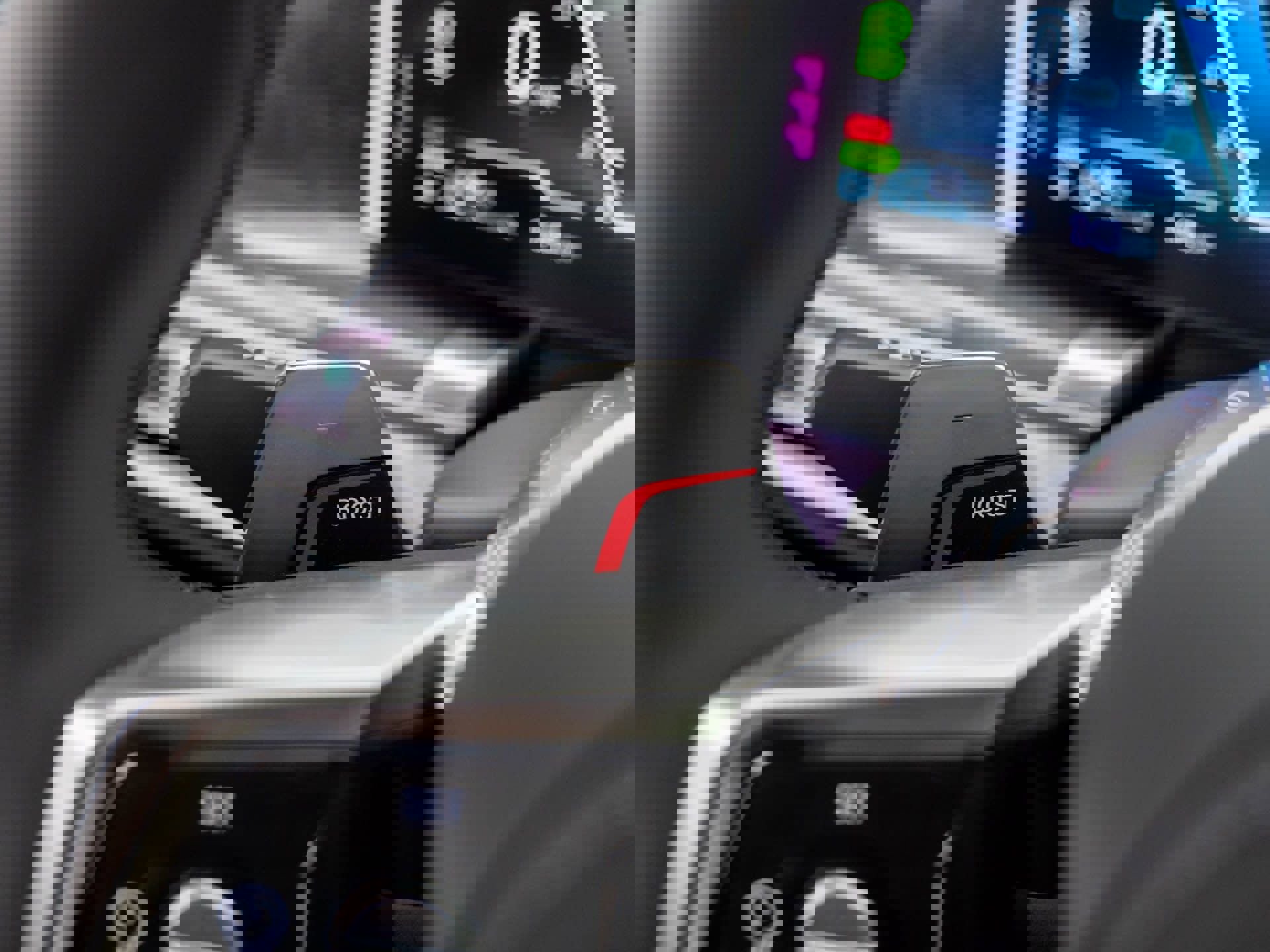 New 2026 BMW 750e xDrive image 32