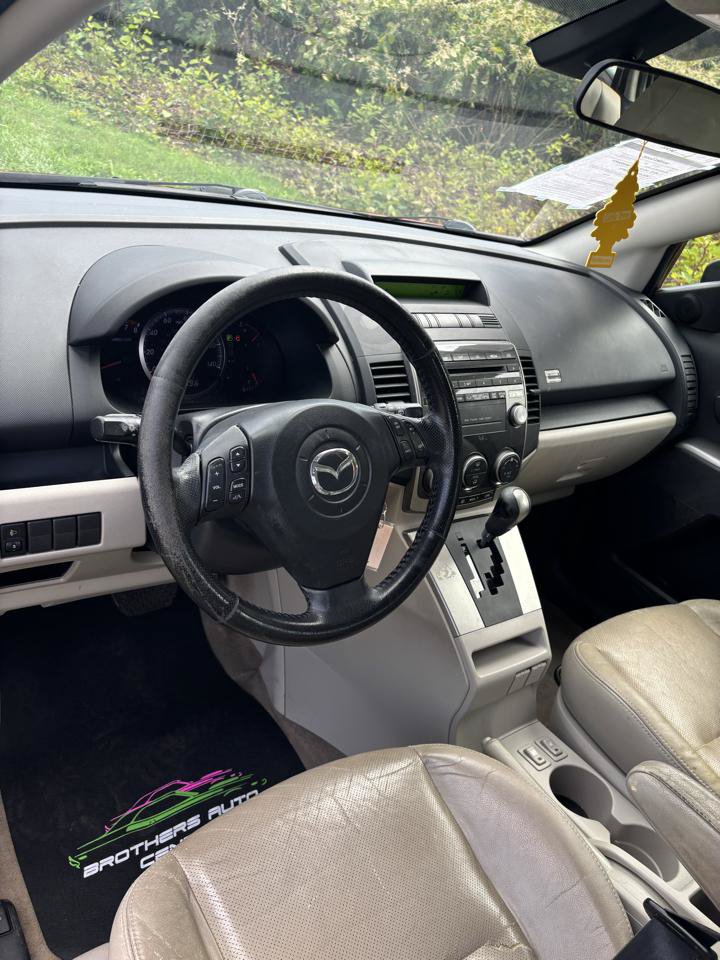 Used 2009 MAZDA MAZDA5 Grand Touring FWD image 17