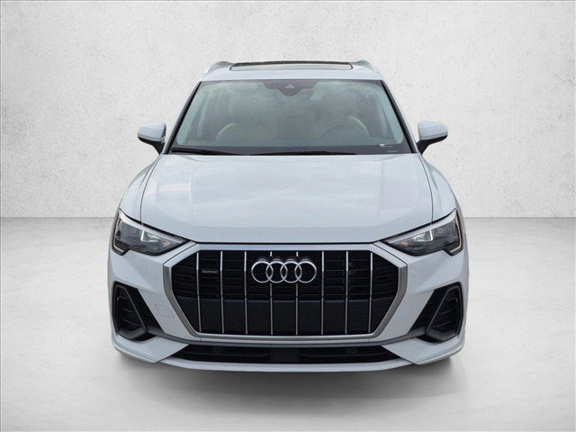 Used 2022 Audi Q3 2.0T Premium AWD/4WD image 2