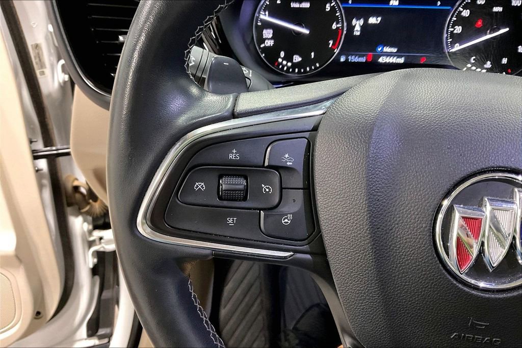 Used 2022 Buick Envision Avenir w/ Technology Package II FWD image 25