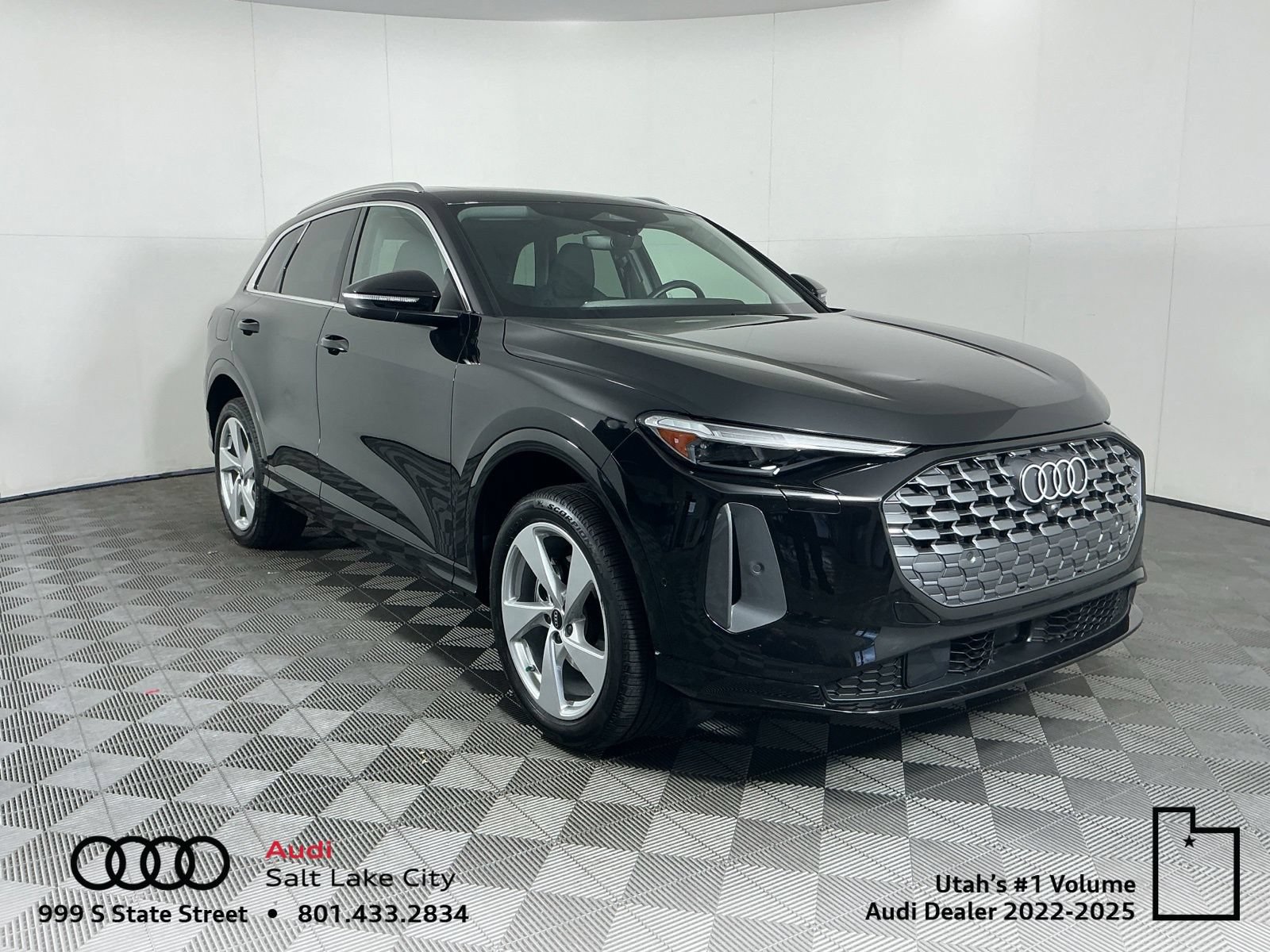 Used 2025 Audi Q5 Premium Plus w/ Premium Plus