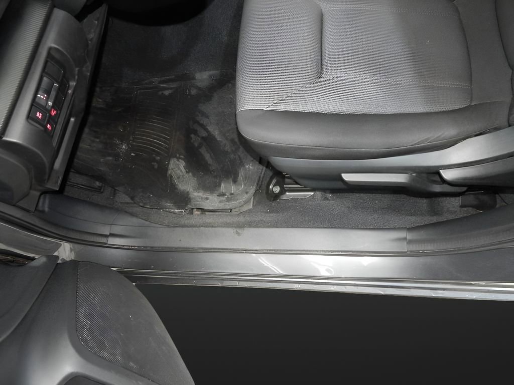 Used 2019 Subaru Impreza 2.0i Premium w/ Eyesight & BSD/Rcta & SRF image 13