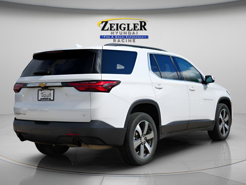 Used 2023 Chevrolet Traverse LT w/ LT Premium Package AWD/4WD image 8