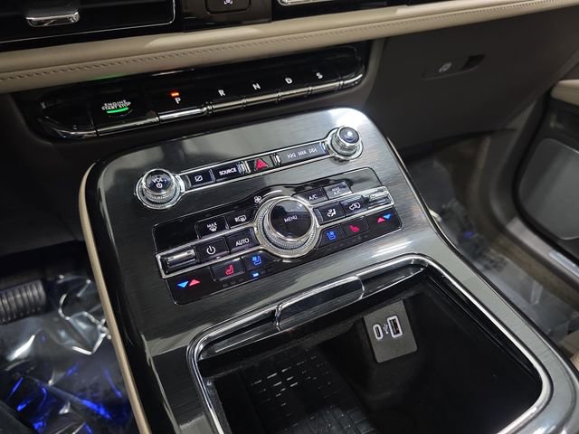 Certified 2023 Lincoln Nautilus Reserve w/ Equipment Group 202A image 21