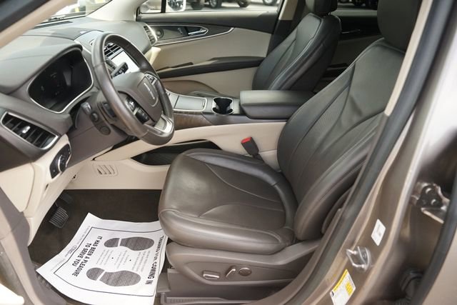 Used 2020 Lincoln Nautilus Reserve w/ Cargo Utility Package AWD/4WD image 9