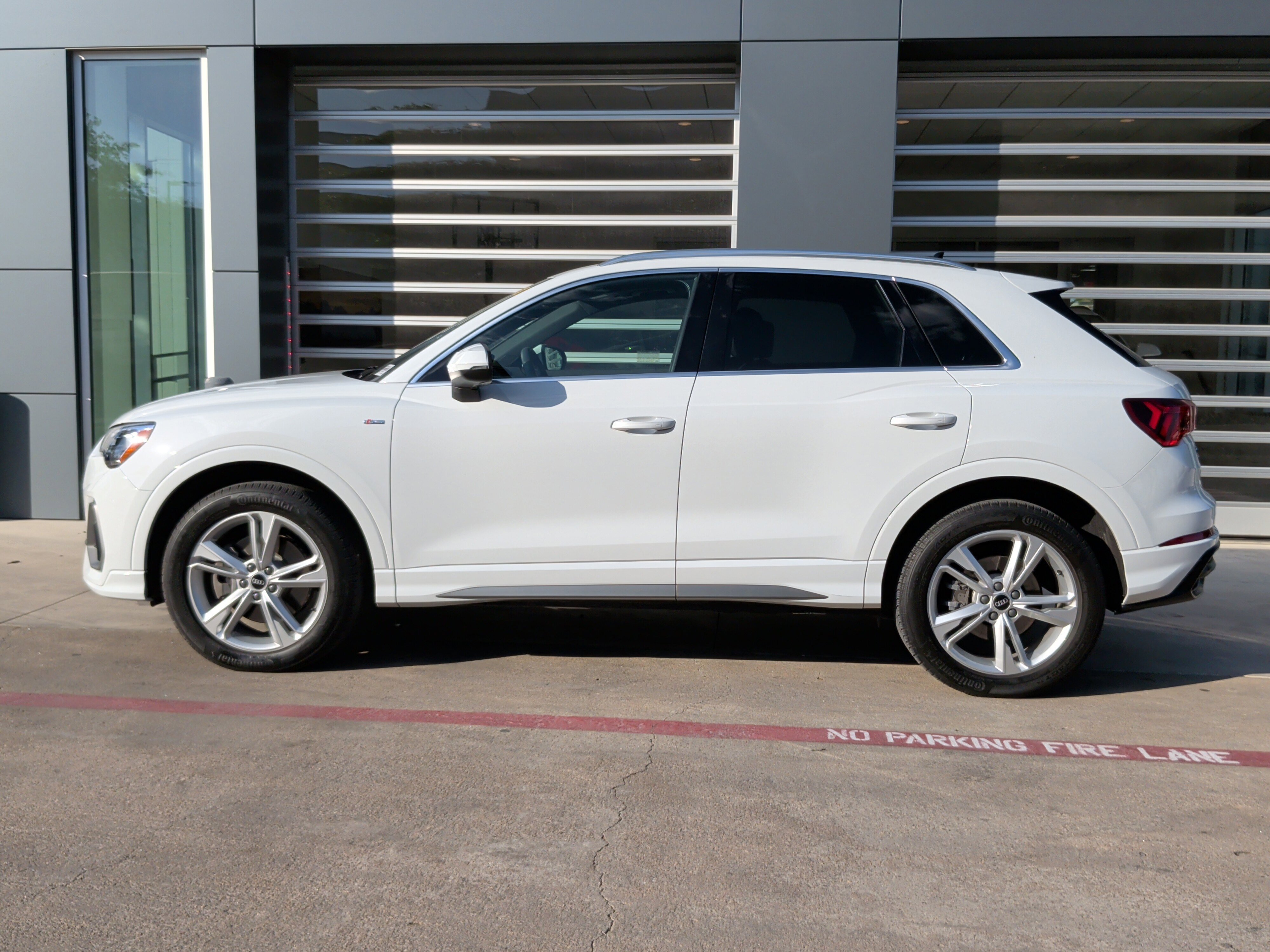 Certified 2022 Audi Q3 2.0T Premium w/ Convenience Package image 10