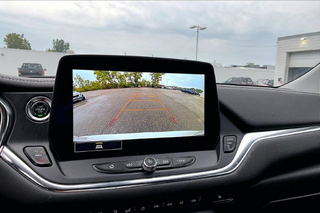 Used 2025 Chevrolet Blazer LT FWD image 21