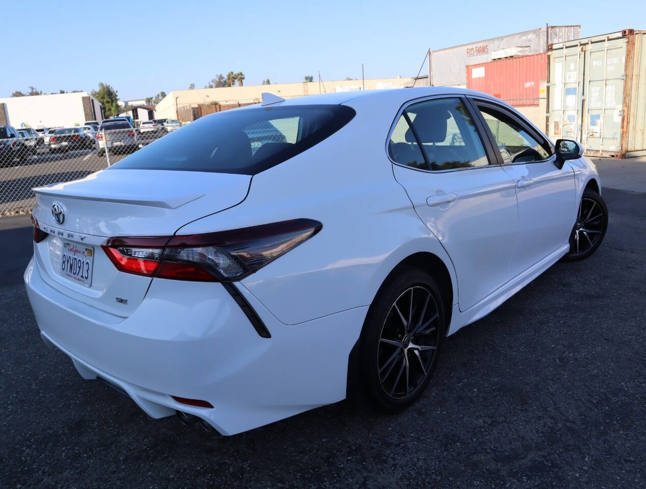 Used 2022 Toyota Camry SE image 23