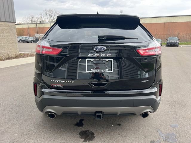 Certified 2023 Ford Edge Titanium w/ Class II Trailer Tow Package image 6