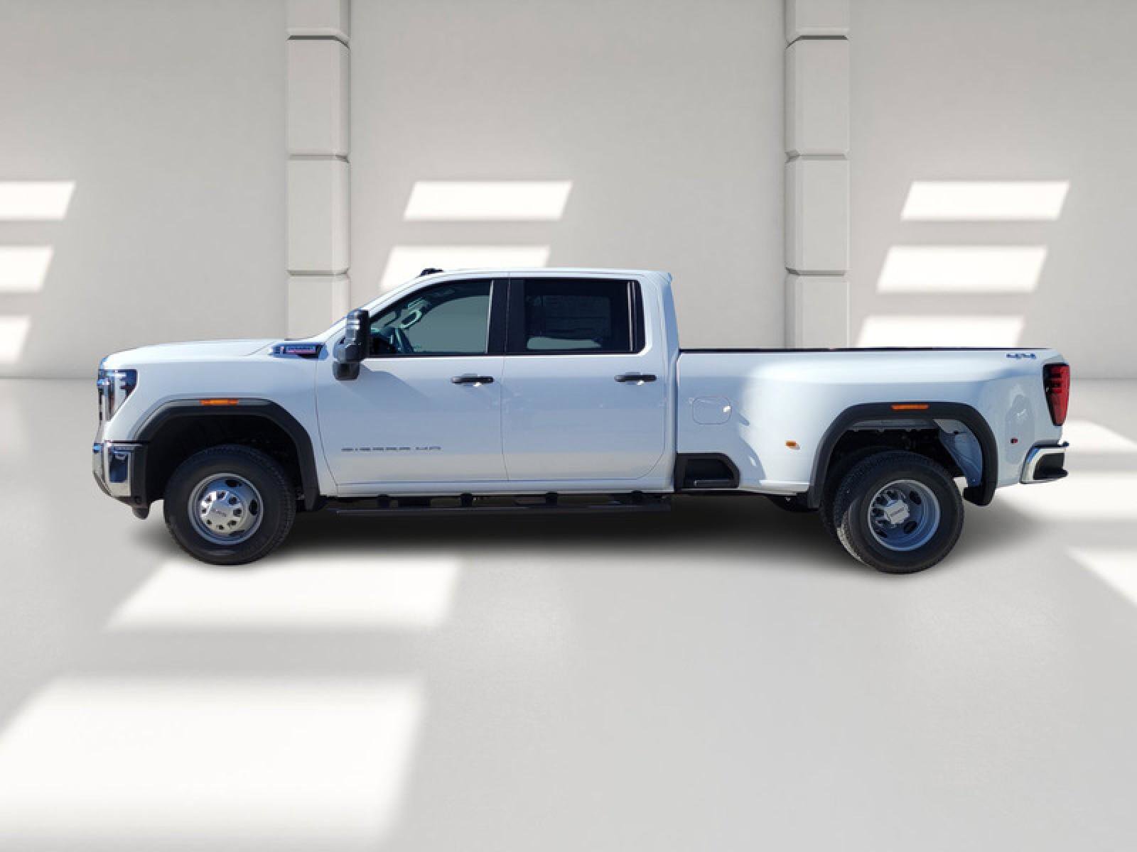 New 2026 GMC Sierra 3500 Pro w/ 1SA Pro Safety Plus Package image 4