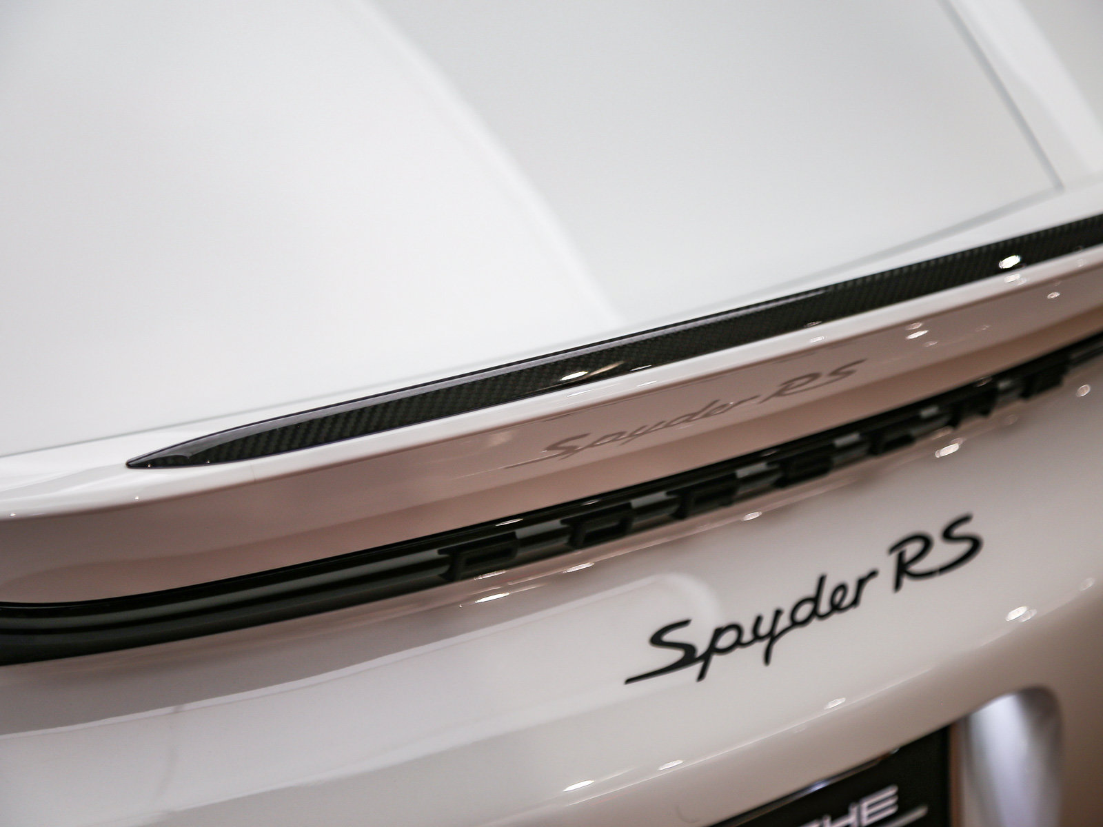 Certified 2025 Porsche 718 Boxster Spyder RS RWD image 20