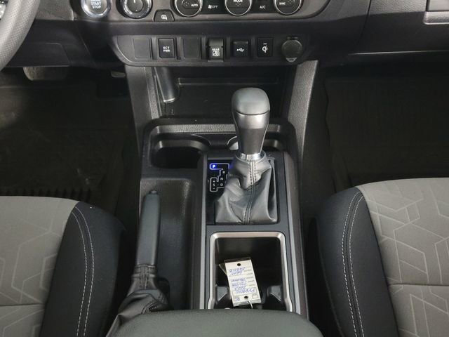 Used 2023 Toyota Tacoma TRD Off-Road image 25