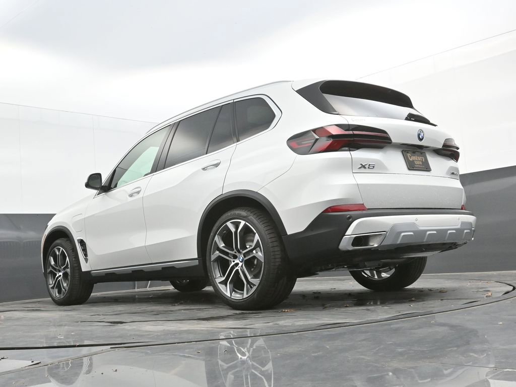 New 2026 BMW X5 xDrive50e AWD/4WD image 50