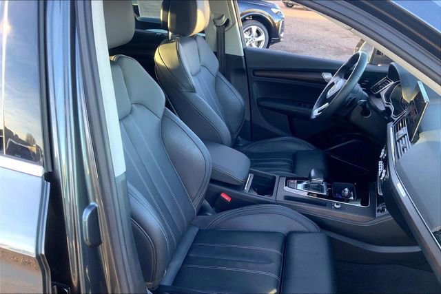 Used 2021 Audi Q5 e Premium Plus w/ Premium Plus Package image 7