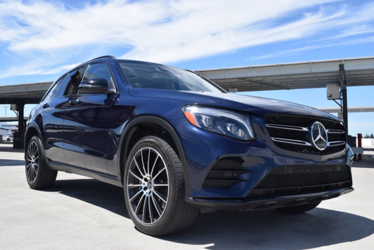 Used 2017 Mercedes-Benz GLC 300 4MATIC image 16