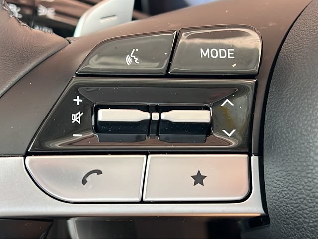 Certified 2024 Hyundai Tucson Limited FWD image 38