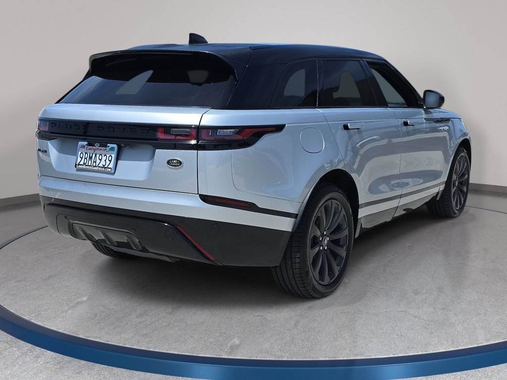 Certified 2022 Land Rover Range Rover Velar R-Dynamic S AWD/4WD image 5