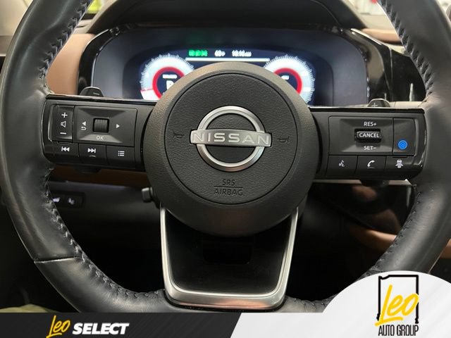 Used 2025 Nissan Pathfinder Platinum AWD/4WD image 16