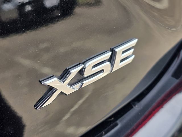 Used 2025 Toyota Camry XSE w/ Premium Package image 8