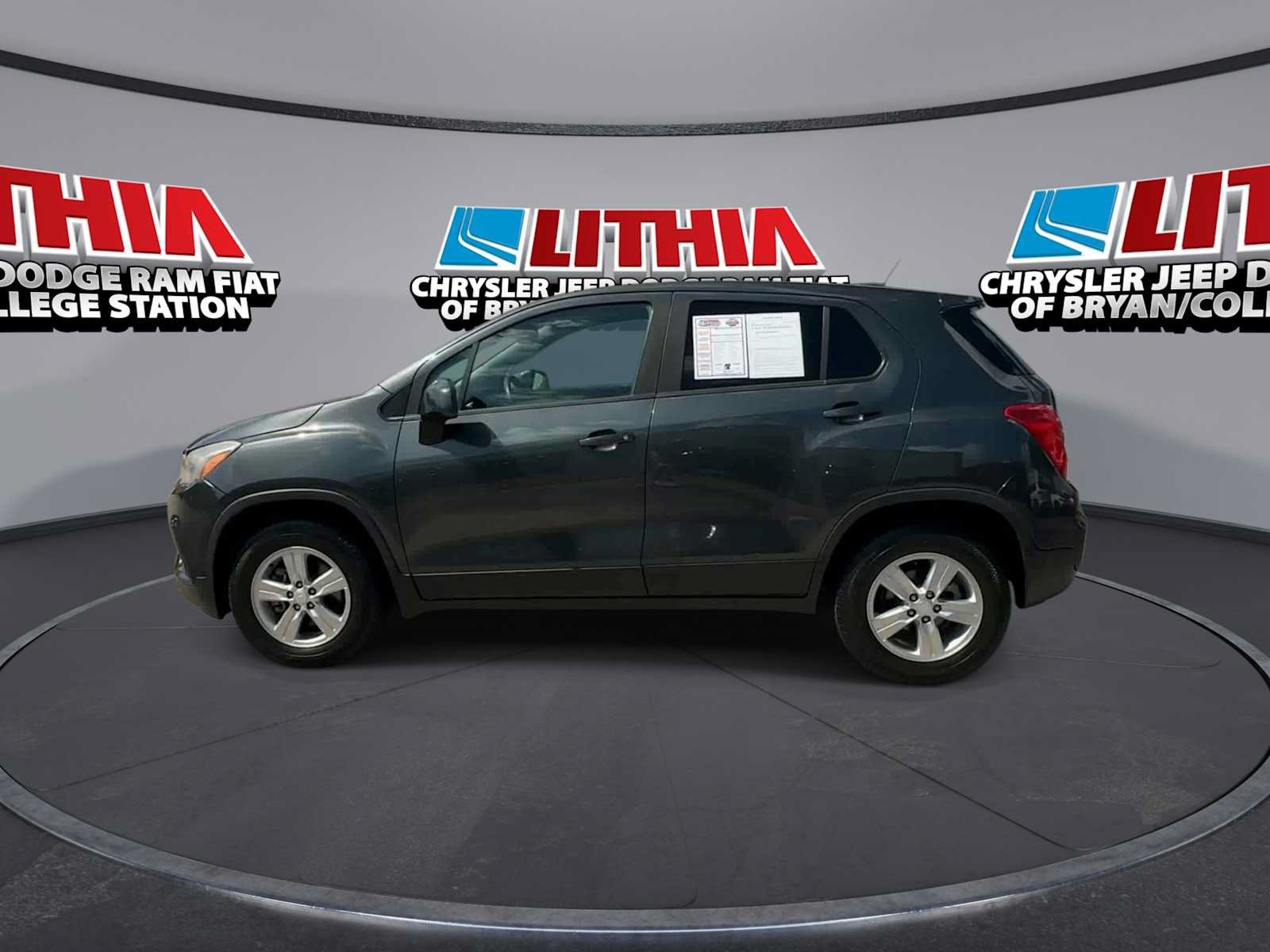 Used 2020 Chevrolet Trax LS w/ Tint and Cruise Package AWD/4WD image 5