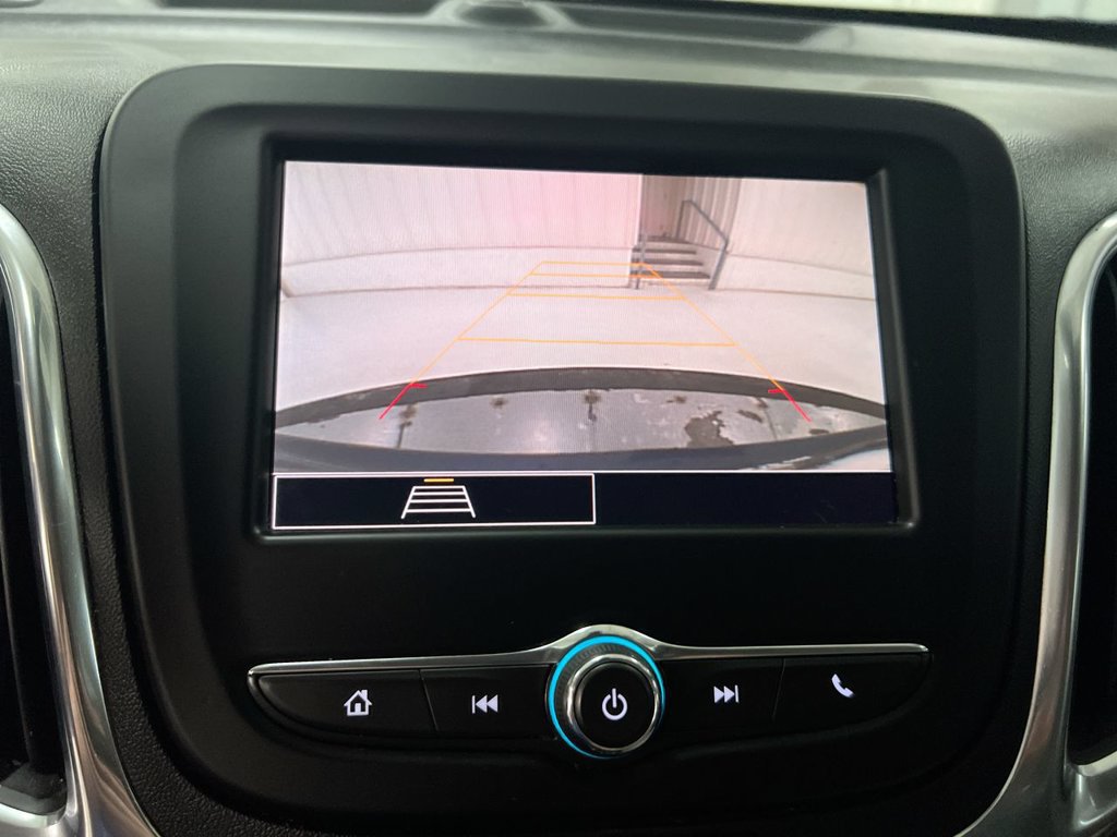 Used 2022 Chevrolet Equinox LS FWD image 15