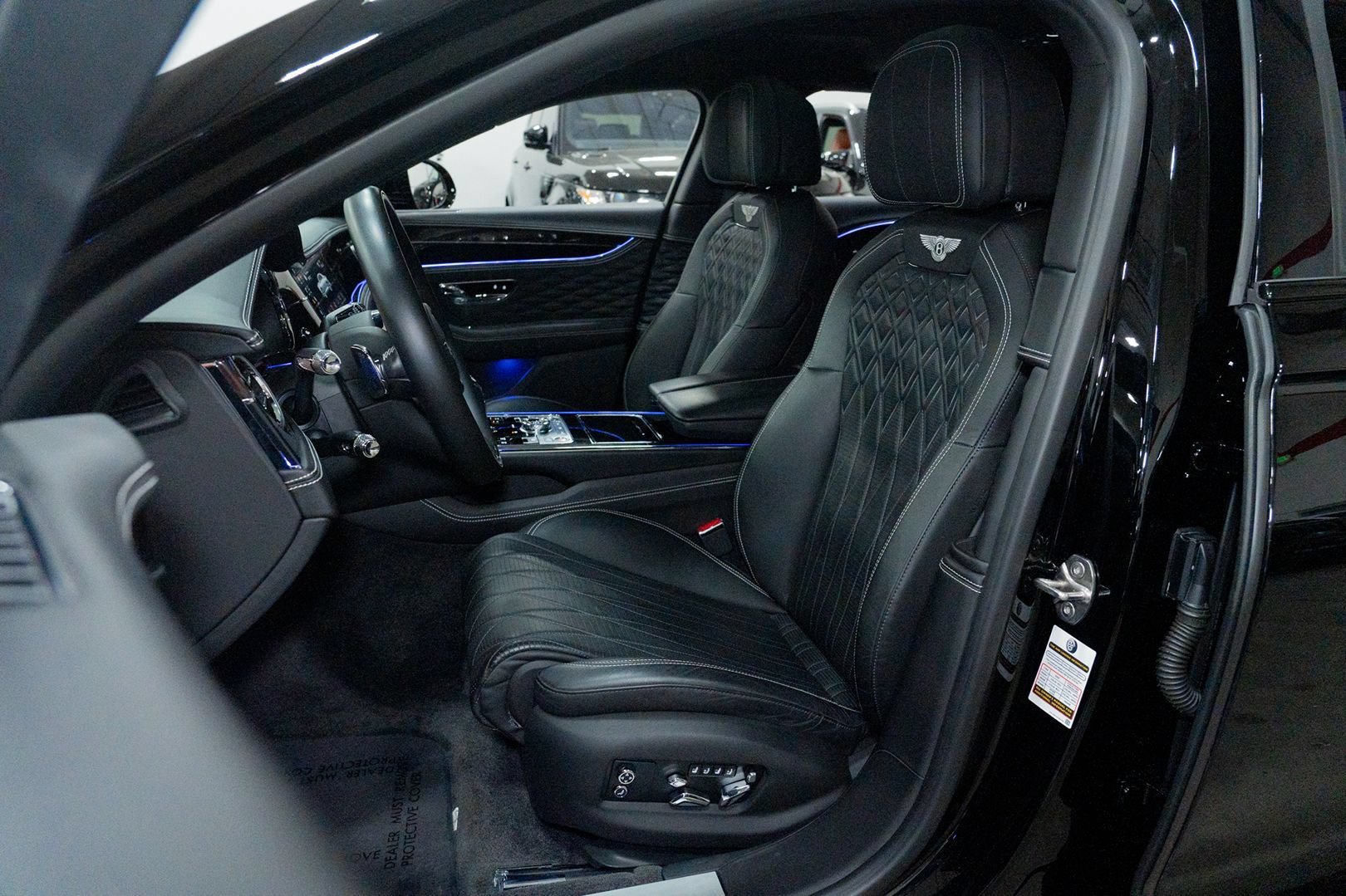 Used 2021 Bentley Flying Spur V8 AWD/4WD image 40