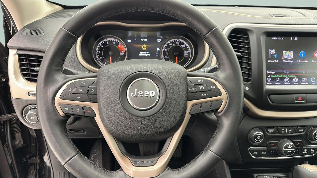 Used 2016 Jeep Cherokee High Altitude AWD/4WD image 15