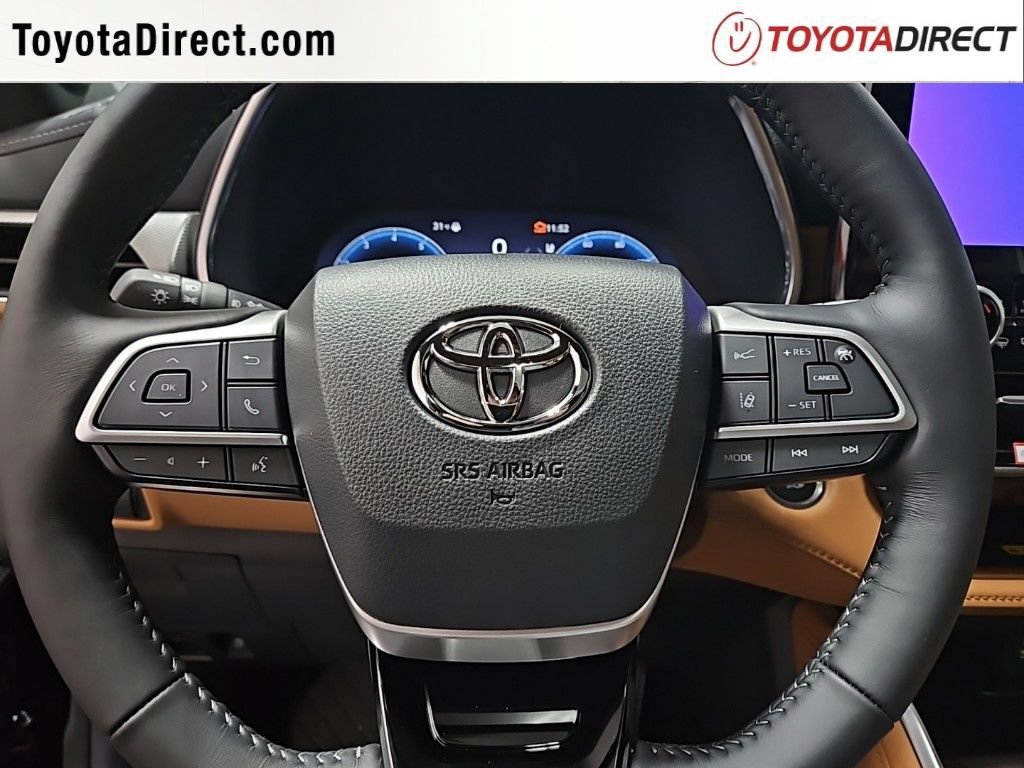 New 2026 Toyota Highlander Platinum AWD/4WD image 14