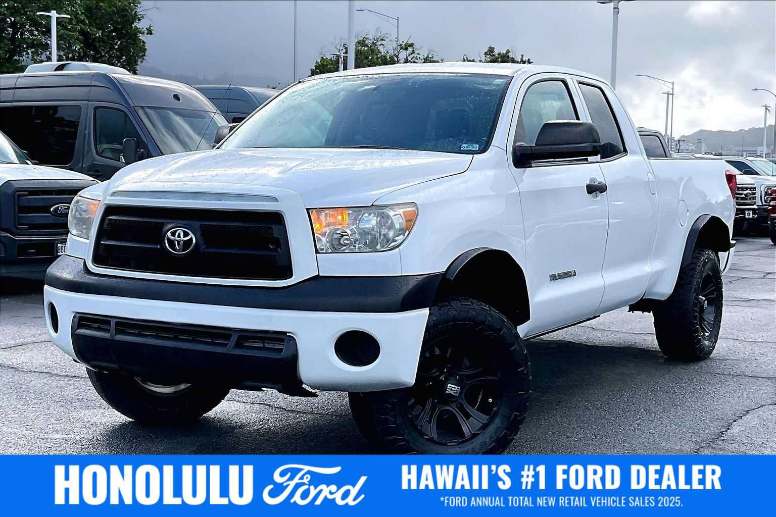 Used 2013 Toyota Tundra 2WD Double Cab w/ Tow Pkg image 1