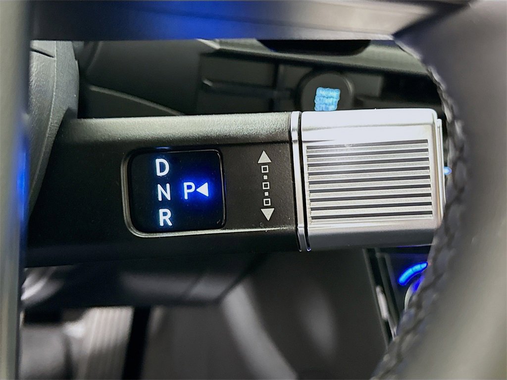 Used 2025 Hyundai Santa Fe Calligraphy image 11