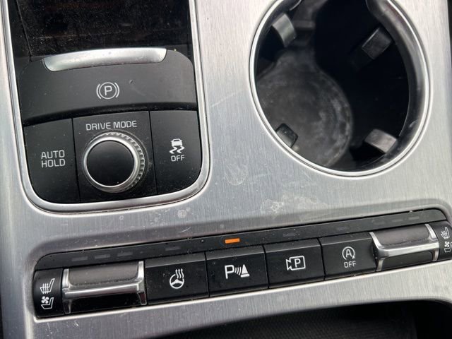 Used 2022 Kia Stinger GT2 w/ Red Interior Color Package image 18