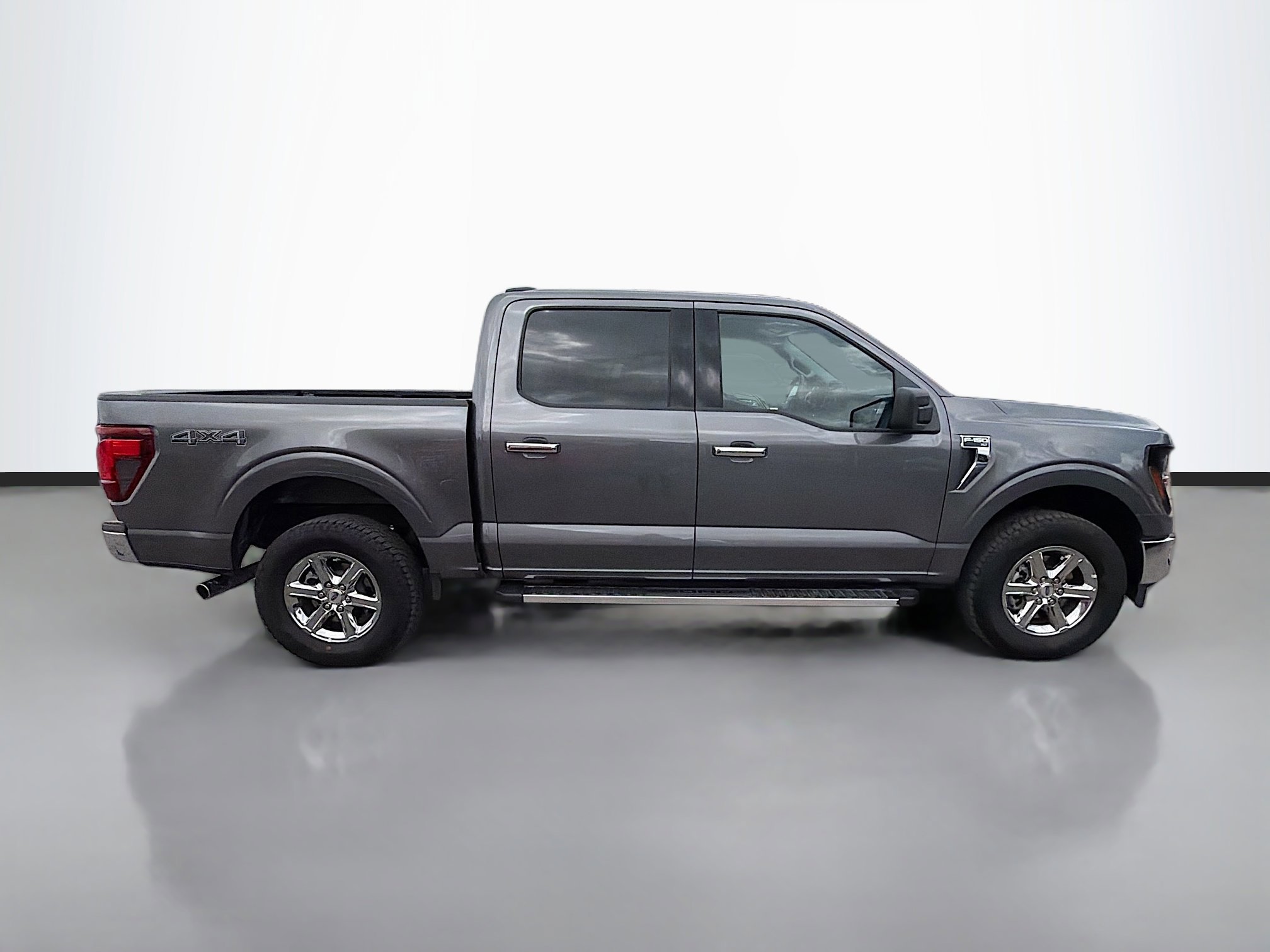 Used 2025 Ford F150 XLT w/ Equipment Group 301A Standard image 2