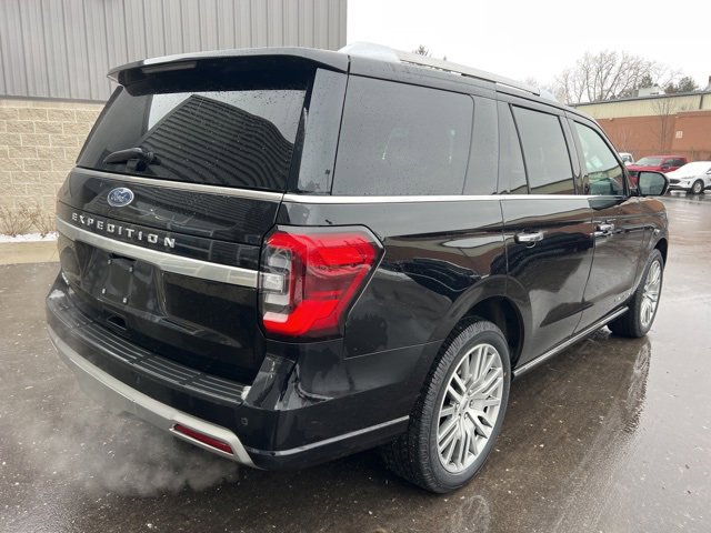 Used 2023 Ford Expedition Platinum image 5