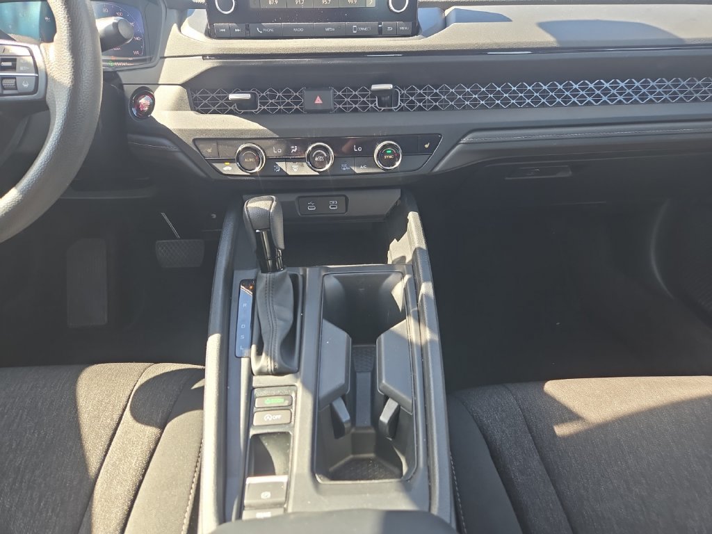 Used 2024 Honda Accord EX image 11