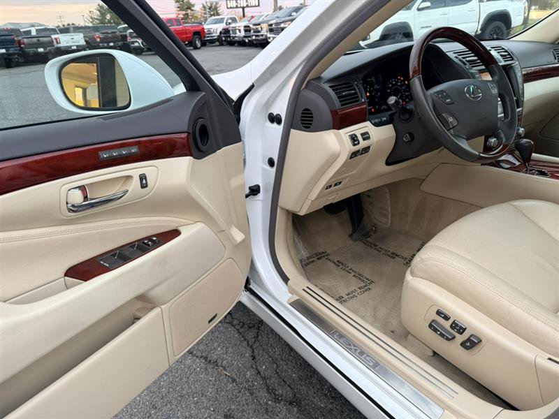Used 2012 Lexus LS 460 AWD w/ Luxury Value Edition image 26