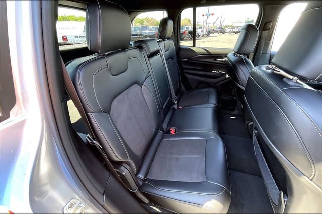 Used 2023 Jeep Grand Cherokee Altitude AWD/4WD image 29